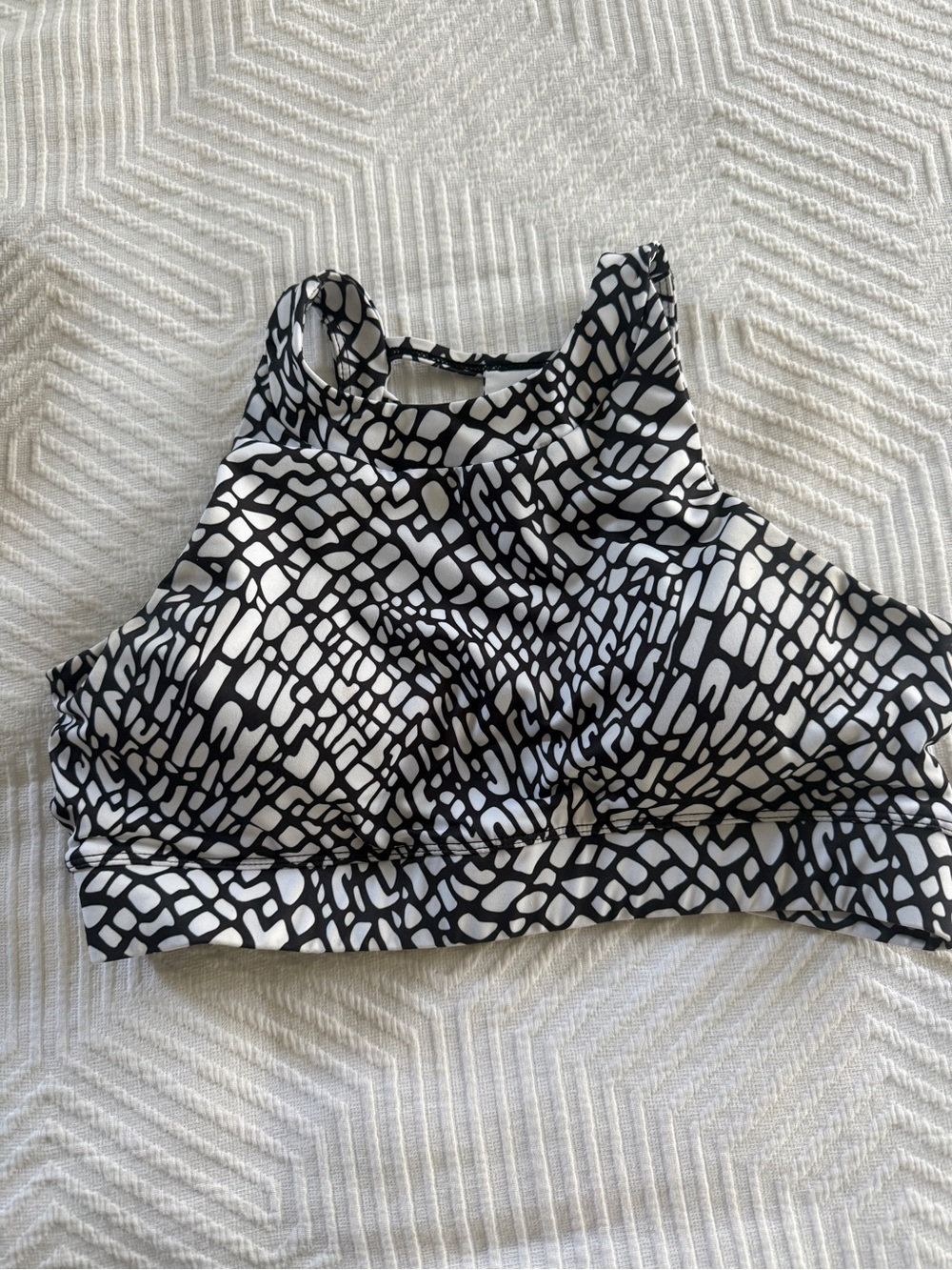 CXIX High-Neck Black & White Patterned Pole Sports Bra Size Small